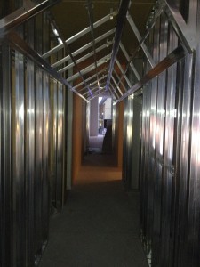 002 廊下の骨組み