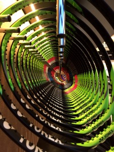 14 ラケット什器側面